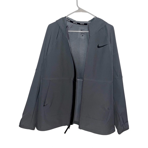 NEW Nike Pro Windbreaker Jacket - Picture 2 of 3